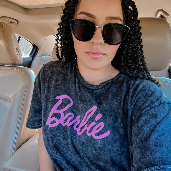 Meet your Posher, Chelsea - Picture 3 of 3